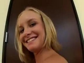 Spermowy prysznic Leah Wilde