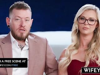 WIFEY BBC Loving Golden-haired Hotwife Ashley Gets Screwed Hard During the time that Hubby Films