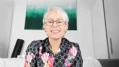 Charlie Reed and her granny are enjoying in hot lesbian romance