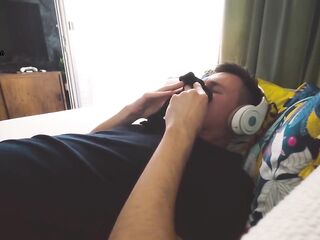 I Visit My Cousin, Smell Her Hair, and That babe Makes Me Feel Fine with Her Feet!