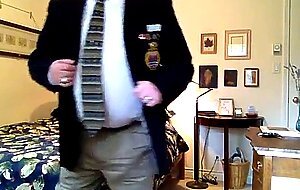 Bear Daddy's Striptease