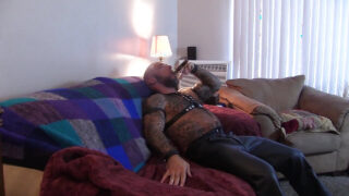 Blowjob, riding, smoking, muscle &#8211; bear tattooed American Jason Collins in leather getting anal fuck, big cock