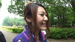 Alluring Japanese gal wearing a kimono slurps a veiny boner