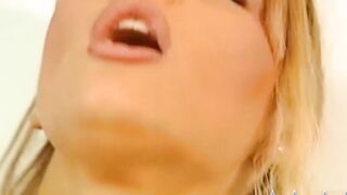 beauty blondie fucks into the WC
