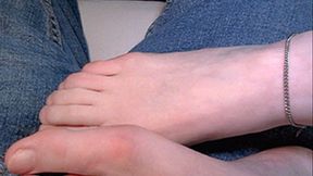 Jackie's Feet Sexy Foot Play and Footsie Tease - 1080 Mobile