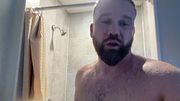 tommybangz in the shower!!