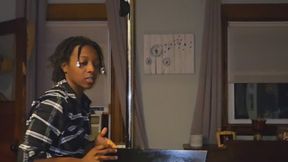 Thong Twerk strip and pole dance