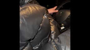 j’ai pris un auto-stoppeur en stop, il aurait pu etre mon je l’ai choque. ...