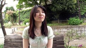 Japan Teen Madoka Araki Fucked by Date in Car