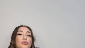 Community Creator
 @MollyMeow @Sextoys and #Shaved Pussy #Stockings #Big Boobs #Curvy & Thick film porn adult | Tik.Porn