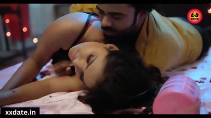 Bhabhi ki seal todi bhabhi ko banaya godi E1