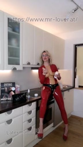 Latexmama and her new Mr.lover toys