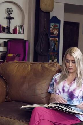 Stepmommy's Girl - MILF Katie Monroe Confronts Stepdaughter Penelope Kay About Grades &amp; Discovers Secret