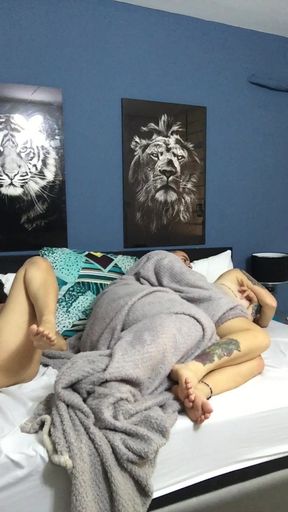 I fuck my two friends at the same time.