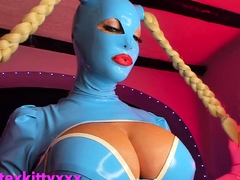 Blonde With Natural Big Boobs Loves Putting A Toy In Her