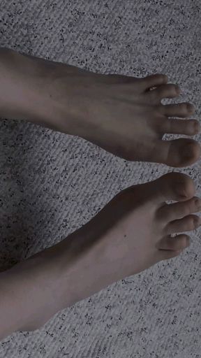 Toes😏