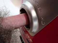 The vacuum cleaner hole and cumshot inside