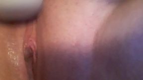Watch me squirt - solo, closeup