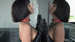 Gloved Love 2 - Sarah Heizel