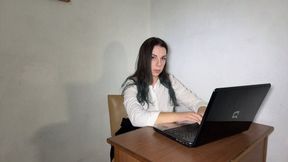 The arrest of secretary Beatrix