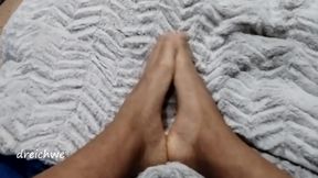 foot fetish in my bed  you are a foot morbid person