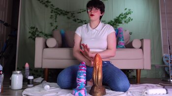 TentaBimbo's Big Butt Creampie Delight with Bad Dragon Dildos