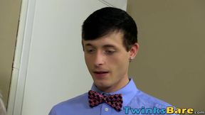 Jason gives his geeky friend Carmen a deep bareback fucking