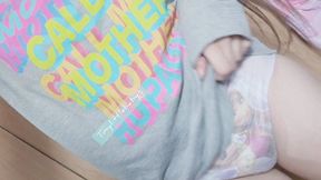 Tinylittlebabyg's Frozen pull up peeing making puddles