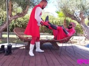 Mr Incredible visits Omniman