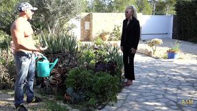 mi jefa me quiere mucho mas cuando me la follo. con la sexy yelena vera.