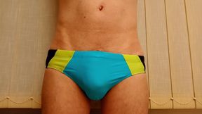 Growing Bulge Cumming in Speedos