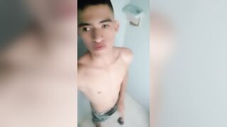 Que Rico sería estar los dos en la ducha.