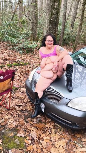 On the Hood Squirt to the Road No Matter Whose Watching She's Gonna Exaplose