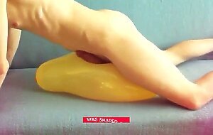 Twink Humps Yellow Balloon to Cum