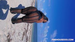 firehousexxx bts shoot with juicy tee beach suck preview