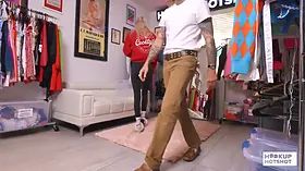 Horny Supermodel Thea Summers Hooks Up With Bryan Gozzling!