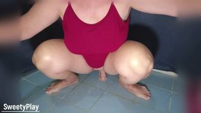 Dildo anal orgasm with pee squirting