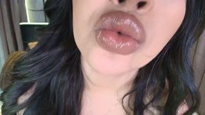 fuck machine in my mouth, ass or pussy? your choice :smirk:  Fuck machine works with tips (k)