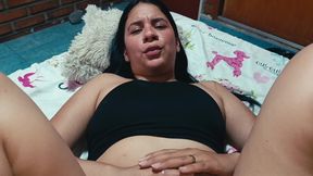 Single Woman with a Lot of Desire for Sex Meets a Guy by Dating App