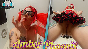 Amber Phoenix In Face Sitting