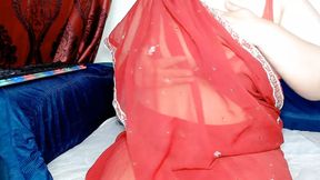 Big Ass Chubby Bhabhi Tries Vibrator in Pussy for the First Time
