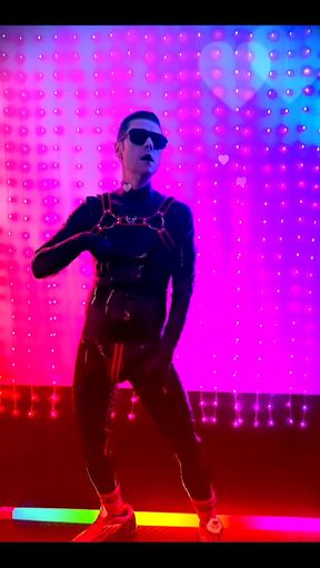 Reel Latex Rubber Black Style
