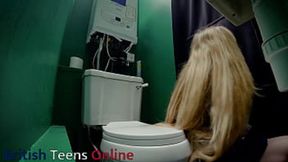 Hot Nurse Pleases Man In The Gloryhole