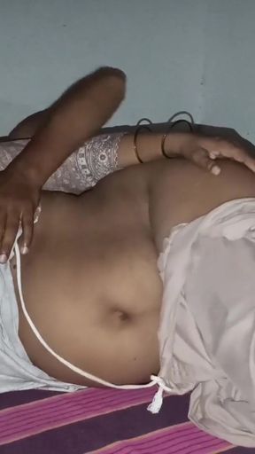 Bhabhi Desi India   Clip 1