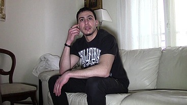 beau rebeu hetero sucé par un gay algerievoici un beau rebeu hetero qui va se...