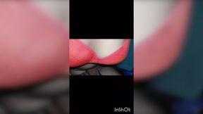 Unstoppable Alyx star gets drilled as my friend begs 'don't stop &mdash;  dude'