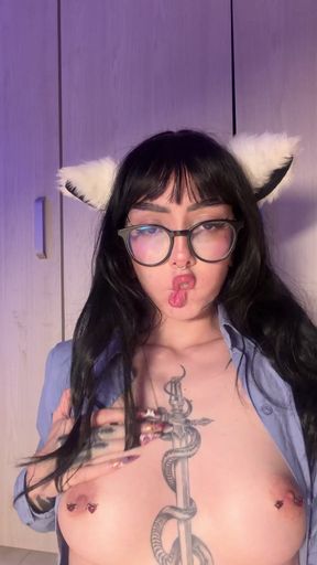 Curvy catgirl plays with her pettit tits