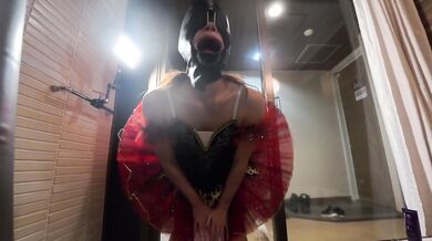 Ballet Dancer Big Dildo On Stage With Mask And Nose Hook