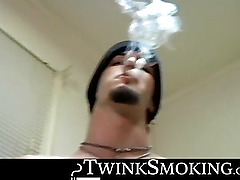 Straight jocks Billy da Kidd and Axel fires up smoke and start their cock rocking contest