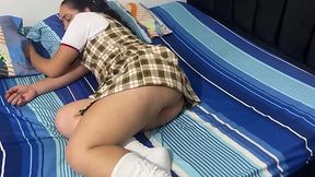 Fucking Hell! Chillin in Her Stepdad's Bed Lands Teen a Face Full of Jizz
